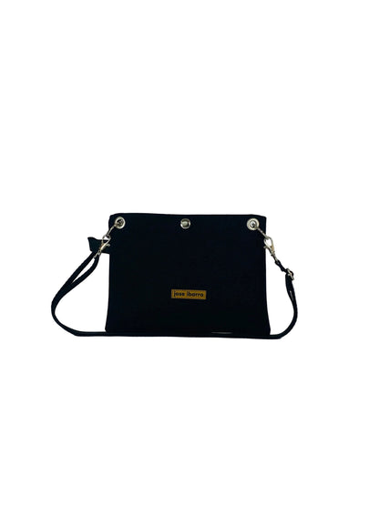 Jose Ibarra Estudio black thick cotton pouch, hand-painted, with internal lining and strap. 23x17 cm.